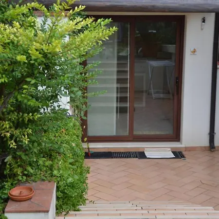 Monolocale Samira * 阿尔巴塔克斯