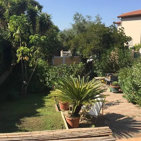 Monolocale Samira アパート